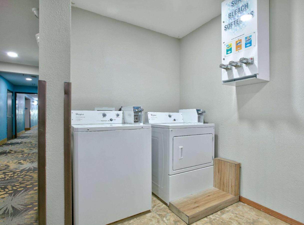 Days Inn By Wyndham Tunica Resorts Robinsonville Экстерьер фото